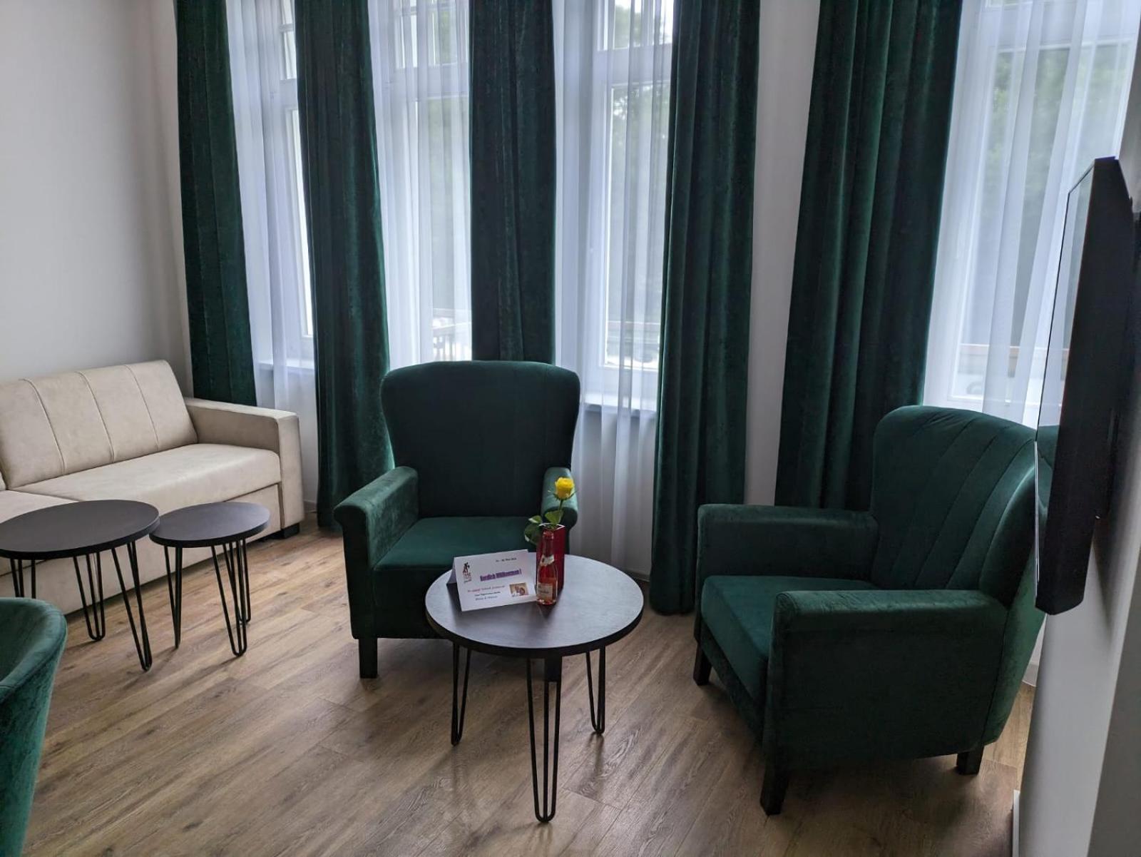 Seehotel Ecktannen Waren  Exterior photo